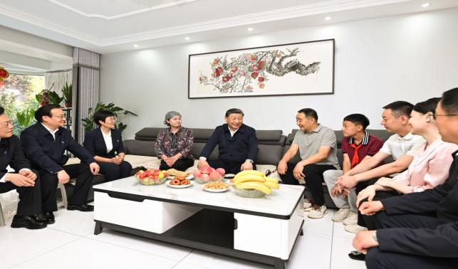 學(xué)習(xí)新語｜“要像石榴籽一樣緊緊抱在一起”