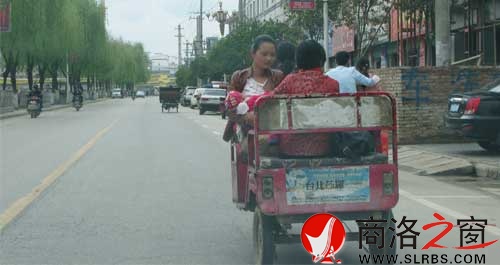 年輕媽媽，這車你也敢坐嗎？